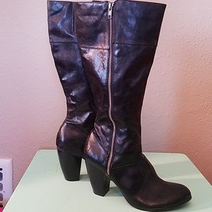 💥Flash Sale💥 Black zip-up heeled boots